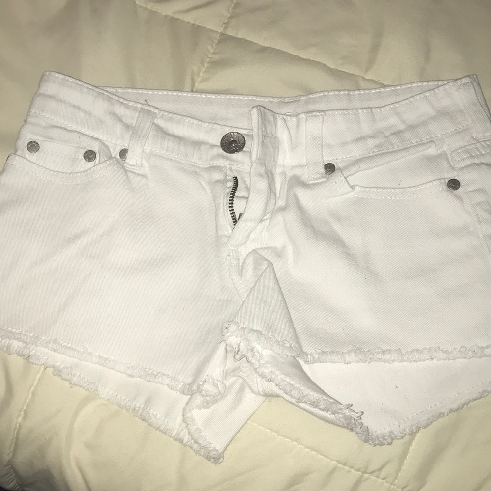 White low rise booty shorts!